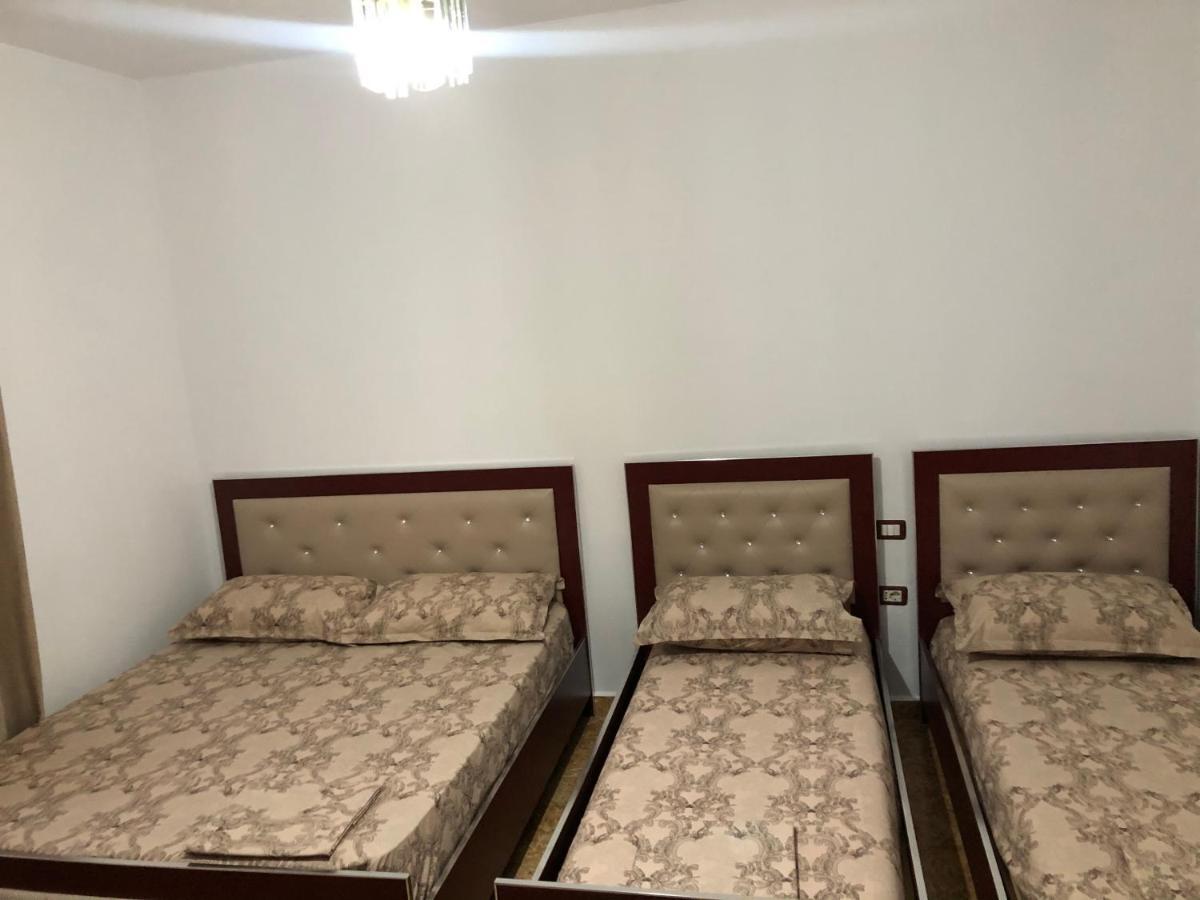 Guest House Murati ดูร์เรส ภายนอก รูปภาพ