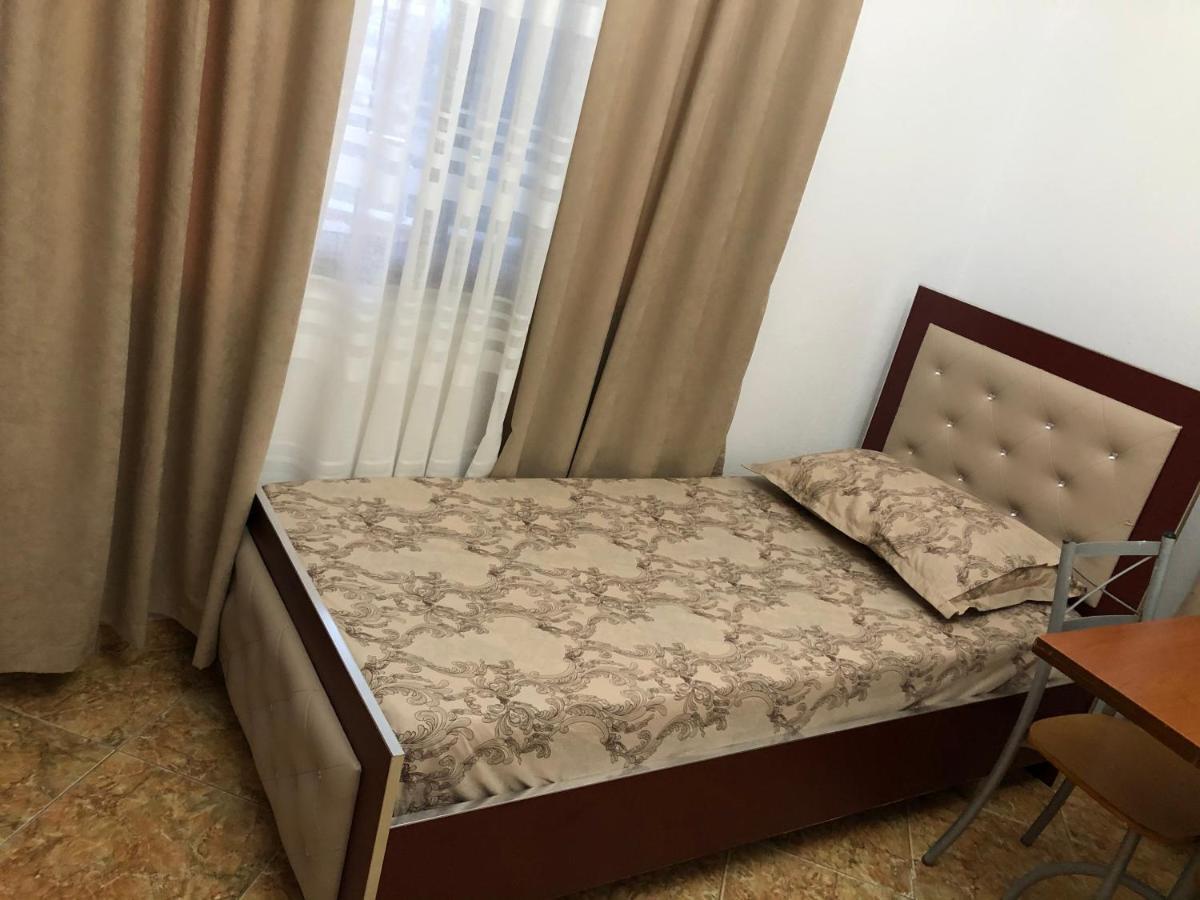 Guest House Murati ดูร์เรส ภายนอก รูปภาพ