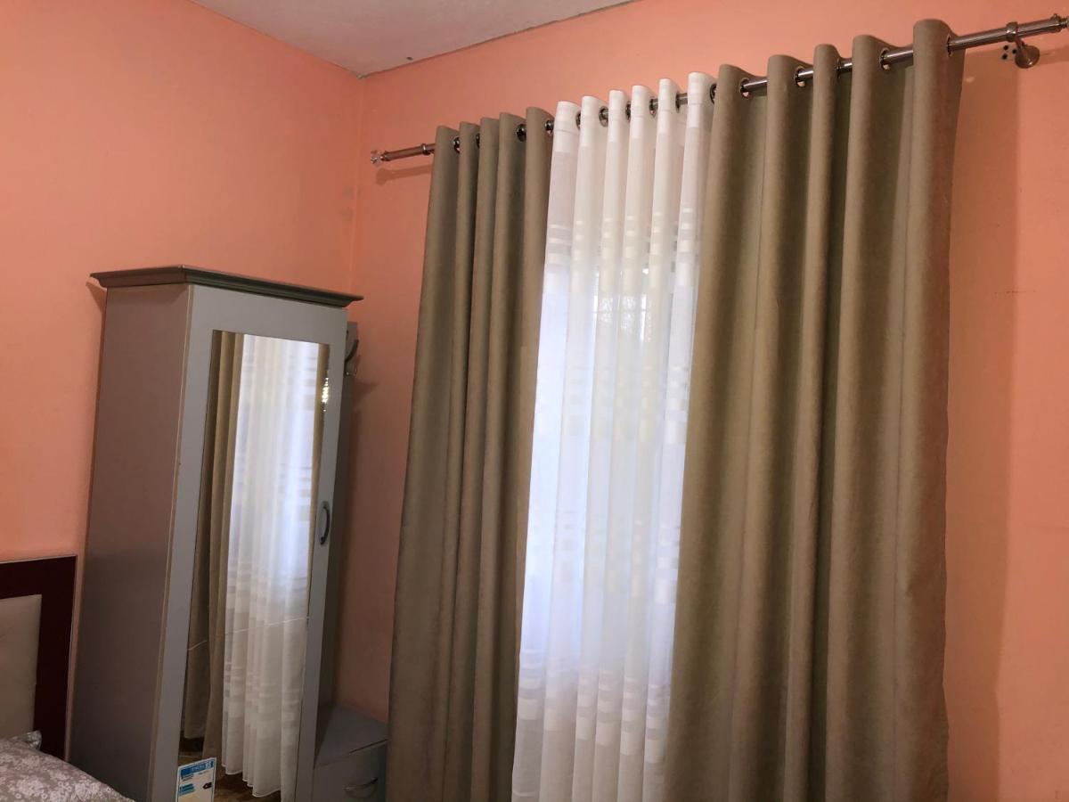 Guest House Murati ดูร์เรส ภายนอก รูปภาพ